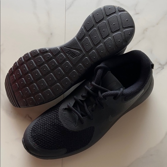 NWT Nike ZACA triple black - Picture 9 of 9